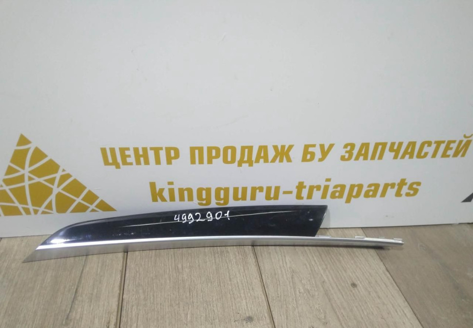 Накладка на торпедо бу BMW X5 E70 OEM 4992901