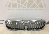 Решетка радиатора BMW 5 G30 рестайлинг OEM 9464219