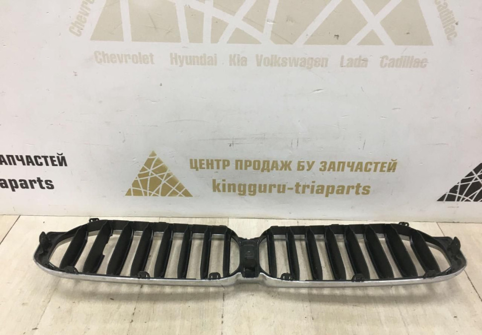 Решетка радиатора BMW 5 G30 рестайлинг OEM 9464219 Решетка радиатора BMW 5 G30 рестайлинг OEM 9464219