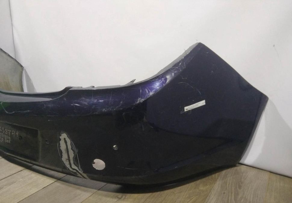 Бампер задний бу Opel Insignia до рестайлинг OEM 13238744