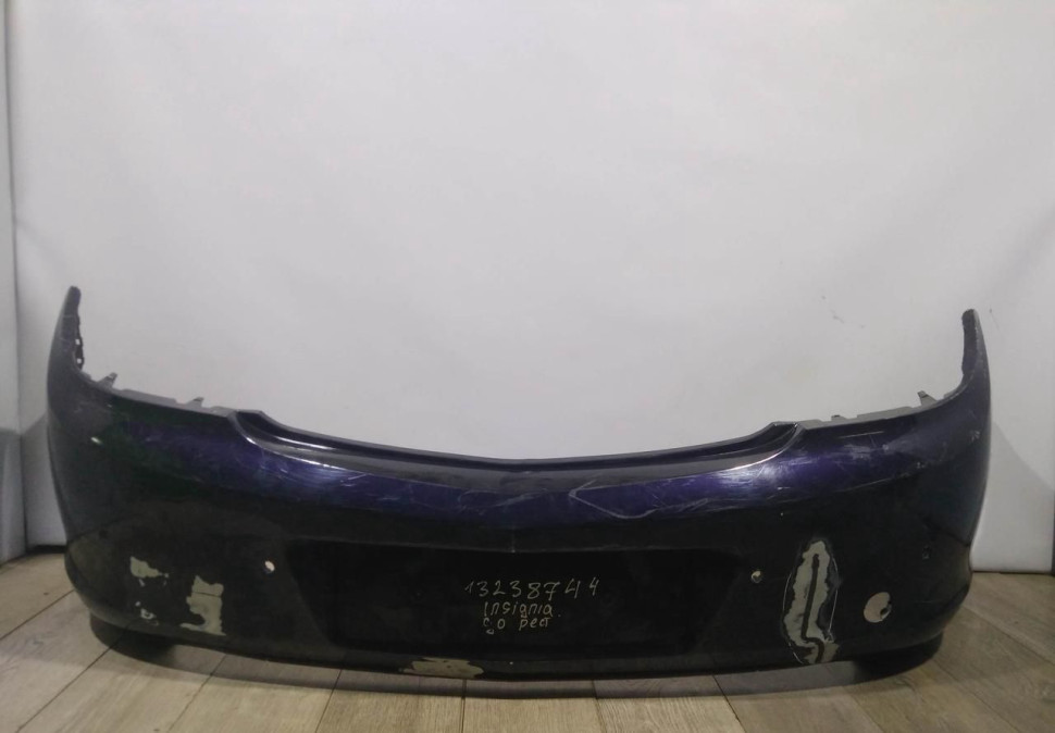 Бампер задний бу Opel Insignia до рестайлинг OEM 13238744