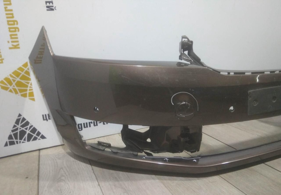 Бампер передний бу Skoda Rapid OEM 60U807221F (В)