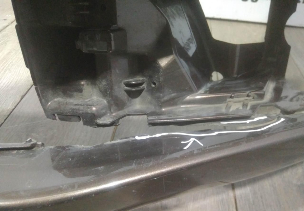 Бампер передний бу Skoda Rapid OEM 60U807221F (В)