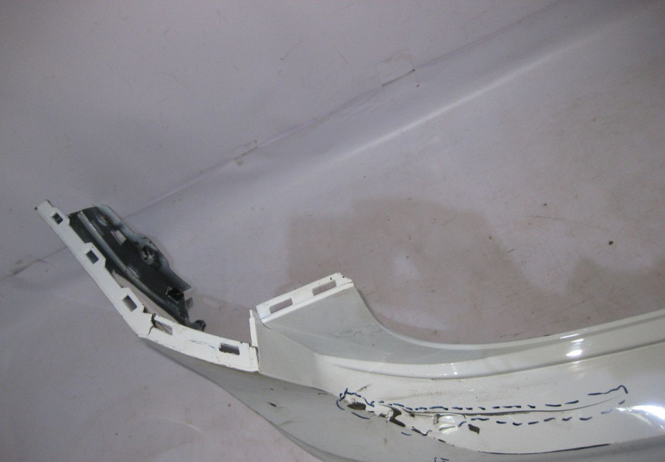 Бампер задний Volkswagen Tiguan 2 oem 5nr807421 (трещина,вмятина) (скл-3) Бампер задний Volkswagen Tiguan 2 oem 5nr807421 (трещина,вмятина) (скл-3)