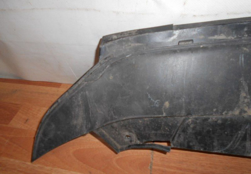 Пыльник пер бампера Volkswagen Passat B7 бу с дефектом (Скл-1) Пыльник пер бампера Volkswagen Passat B7 бу с дефектом (Скл-1)