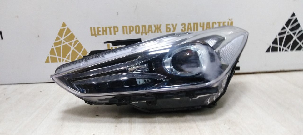 Фара левая LED Genesis G70 17> oem 92101g9130