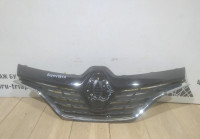 Решетка радиатора бу Renault Kaptur OEM 623103985R