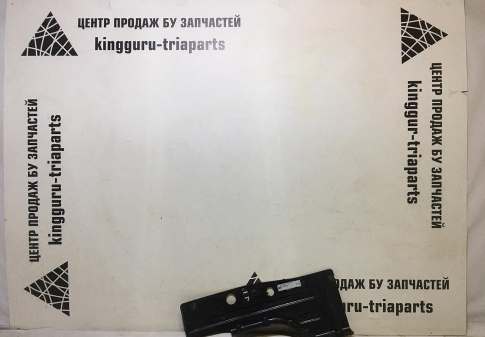 Пыльник двигателя правый chevrolet cruze oem 13239610 (скл-3)