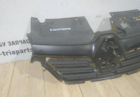Решетка радиатора бу Renault Logan 2 рестайлинг OEM 623105887R
