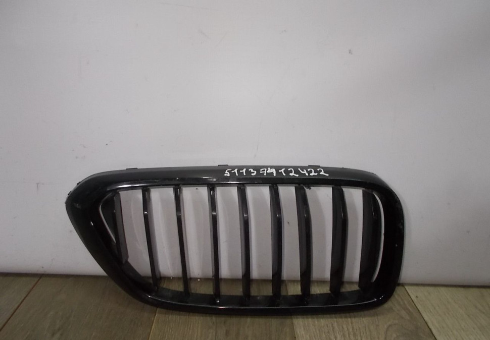 Решетка радиатора правая бу BMW 6 G32 OEM 51137412422