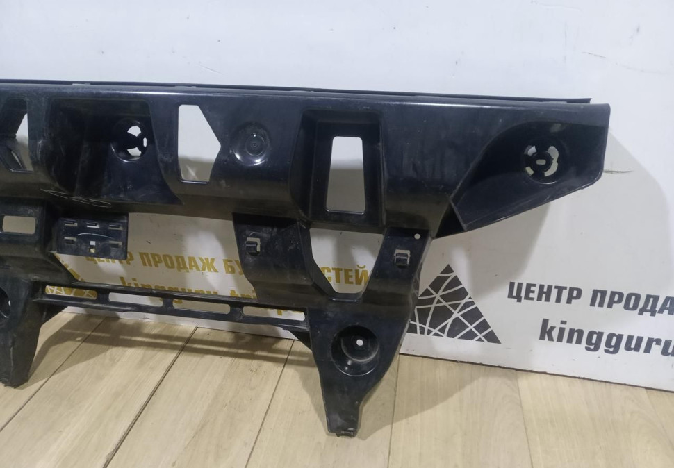 Кронштейн заднего бампера центральный бу BMW X6 F16 OEM 51127349374