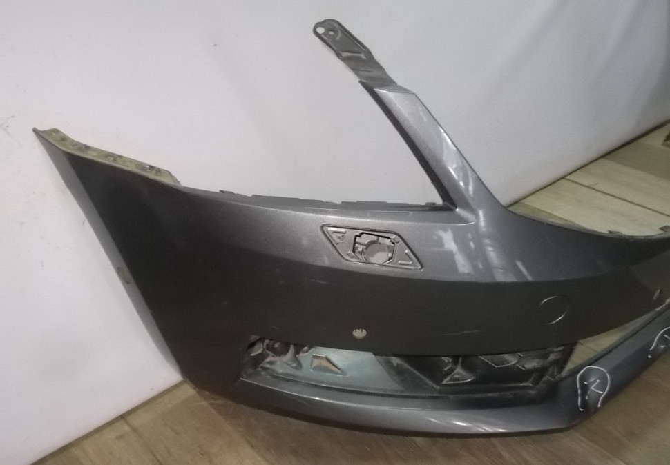 Бампер передний бу Skoda Octavia A7 рестайлинг OEM 5EU807221F