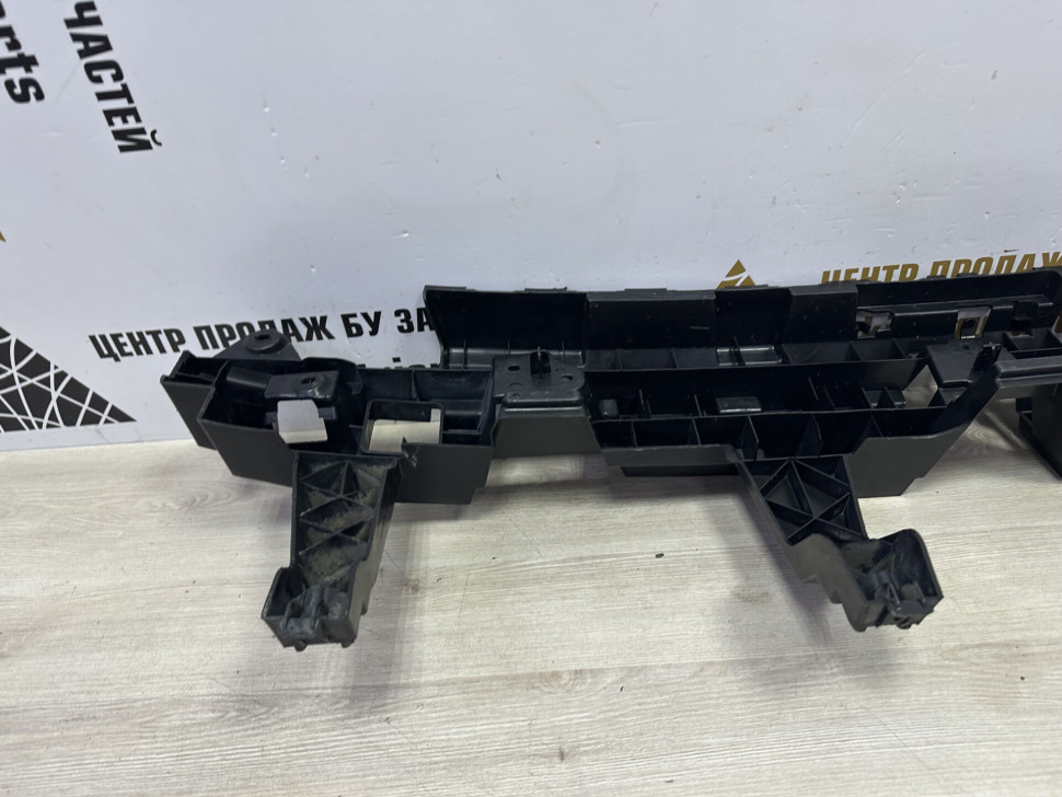 Усилитель заднего бампера бу Renault Kaptur OEM 850427956R