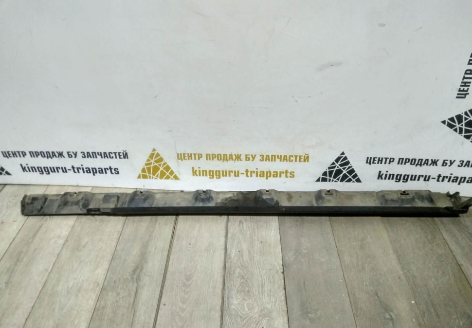 Порог правый бу Renault Sandero Stepway 2 OEM 764266165R