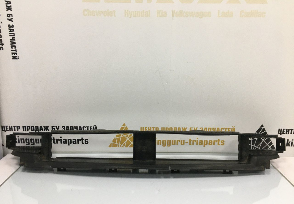 Воздуховод радиатора нижний BMW 5 G30 OEM 51137359838