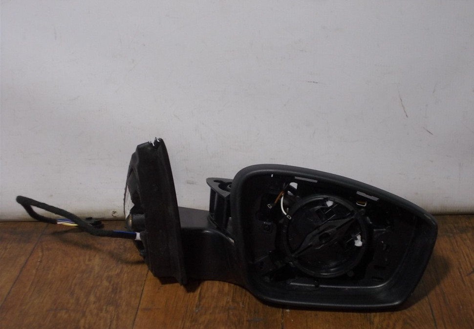 Корпус зеркала правый бу Skoda Rapid рестайлинг OEM 5JB857502J