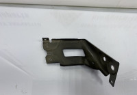 Кронштейн правого крыла BMW X6 G06 OEM 41007492372 7472596