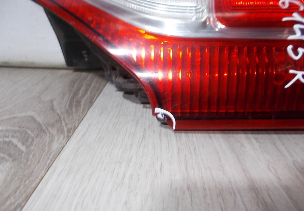 Фонарь правый Renault Kangoo 2 OEM 265506145R Фонарь правый Renault Kangoo 2 OEM 265506145R