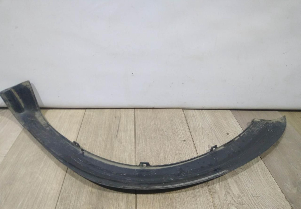 Расширитель арки крыла передний правый Renault Duster oem 960169632R