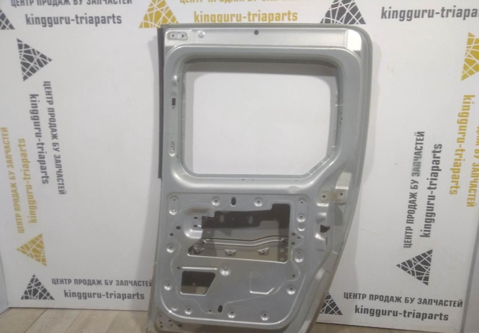 Дверь сдвижная задняя правая бу Renault Kangoo 2 OEM 7751478143 Дверь сдвижная задняя правая бу Renault Kangoo 2 OEM 7751478143