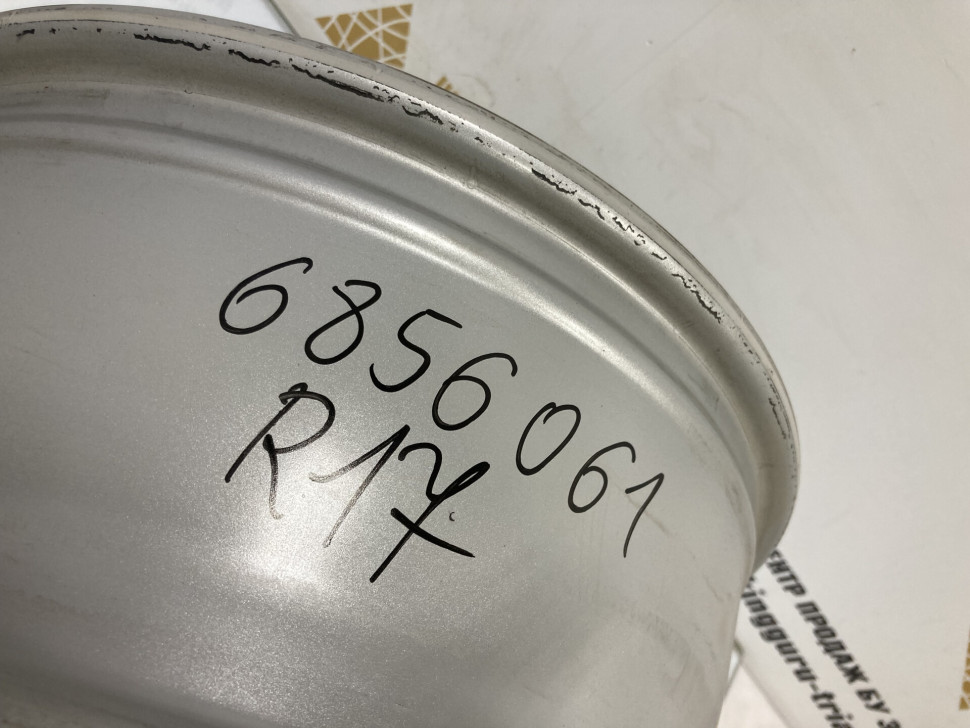 Диск колесный литой R17 BMW X1 F48 OEM 36116856061