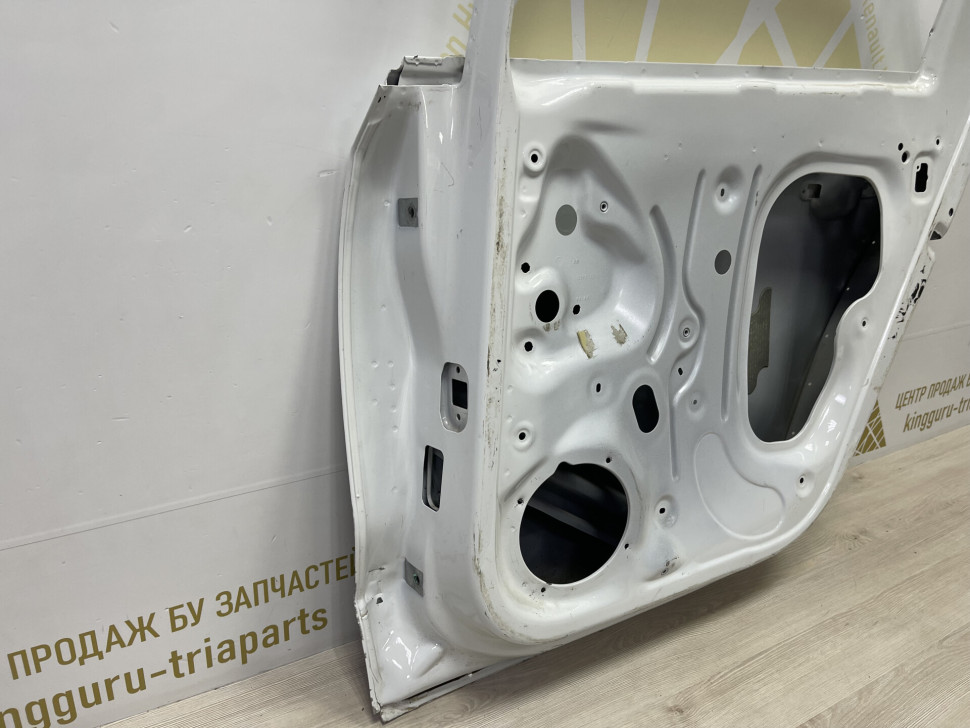 Дверь задняя правая Volkswagen Polo 5 2009 OEM 6RU833056D