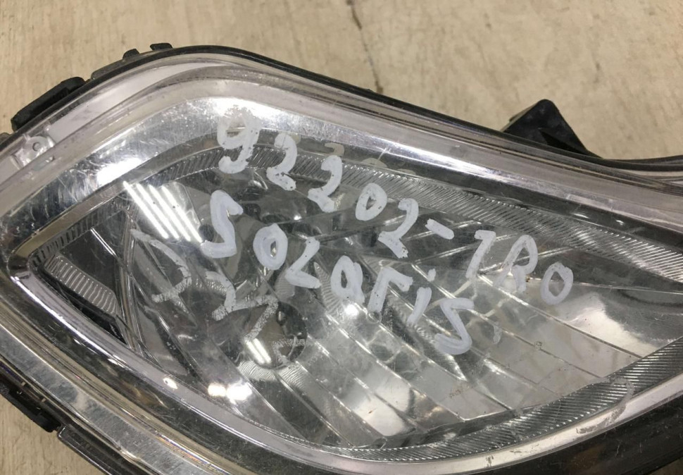 Фара птф правая Hyundai Solaris 1 2010 oem 922021r000 Фара птф правая Hyundai Solaris 1 2010 oem 922021r000