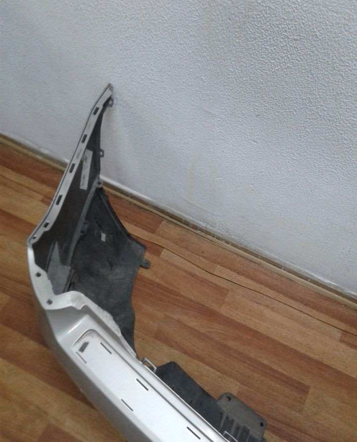 Бампер задний с юбкой Cadillac SRX oem 55106720 (скл-3) Бампер задний с юбкой Cadillac SRX oem 55106720 (скл-3)