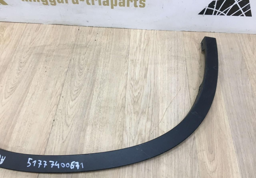 Молдинг крыла передний левый BMW X3 G01 OEM 51777400671