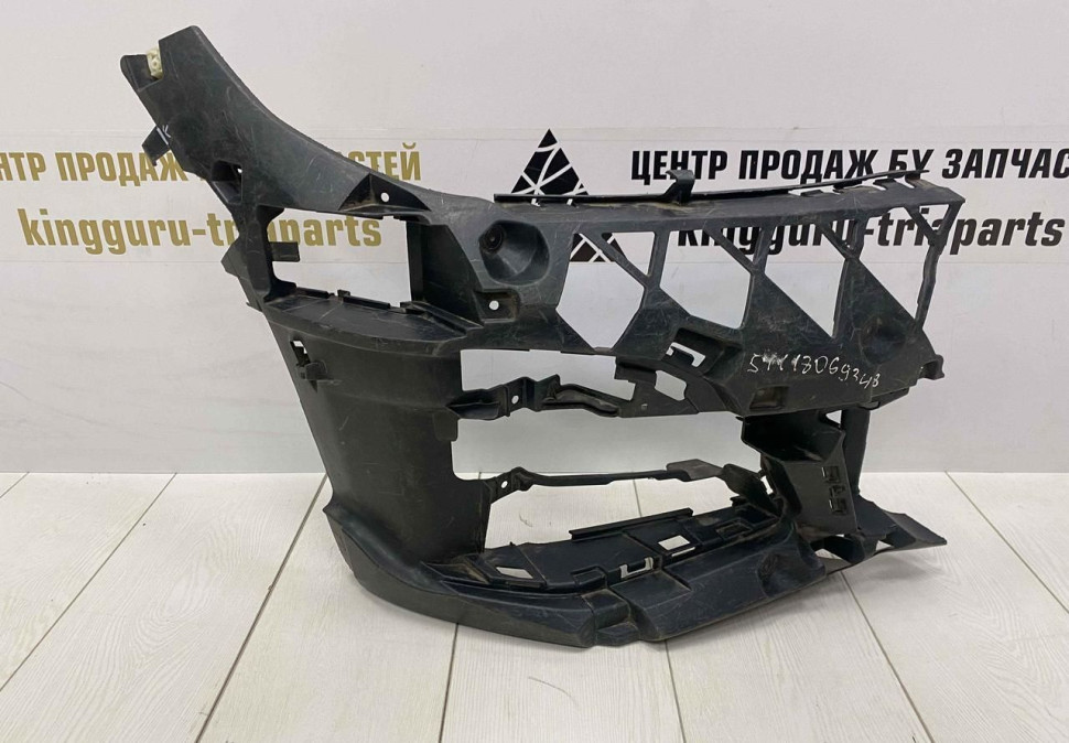 Кронштейн переднего бампера правый BMW 3 G20 M-Pack OEM 51118069348