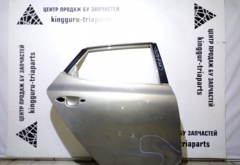 Дверь задняя правая Kia Ceed 2012-2018 oem 77004A2000  (скл-3)