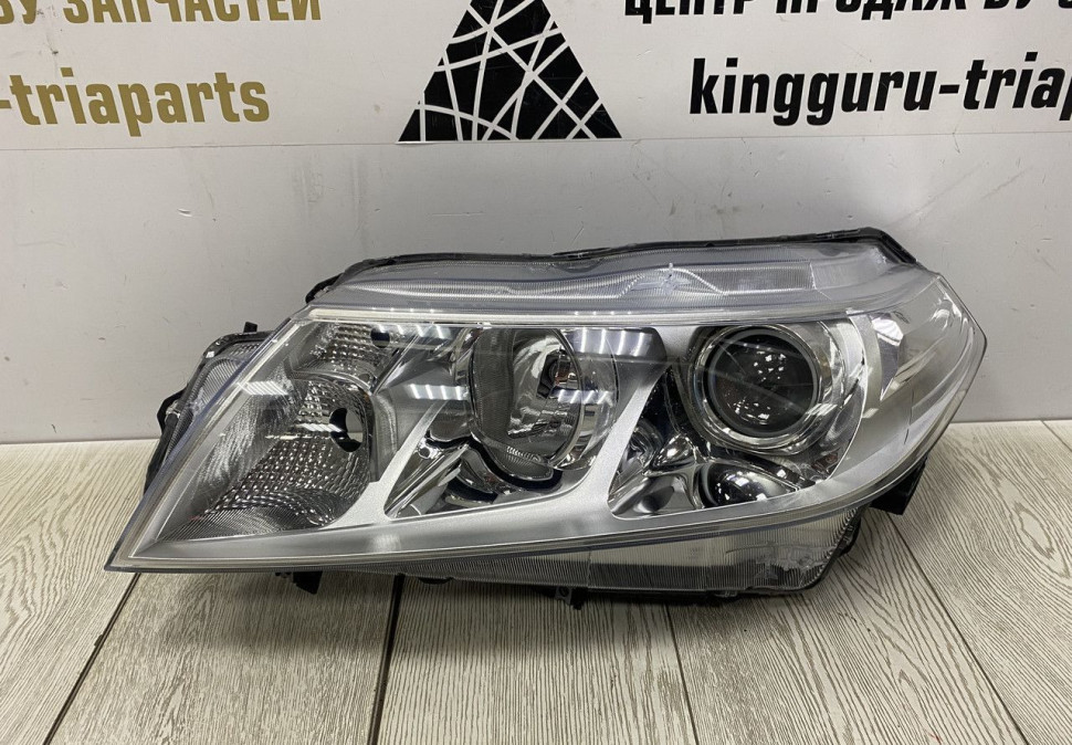 Фара галоген левая Suzuki Vitara 2 OEM 3532054P20