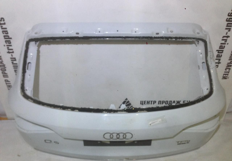 Крышка багажника Audi Q5 (09-17) oem 8R0827023C  (скл-3)