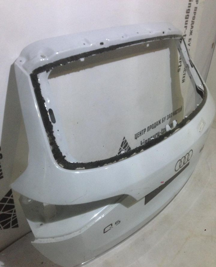 Крышка багажника Audi Q5 (09-17) oem 8R0827023C  (скл-3)
