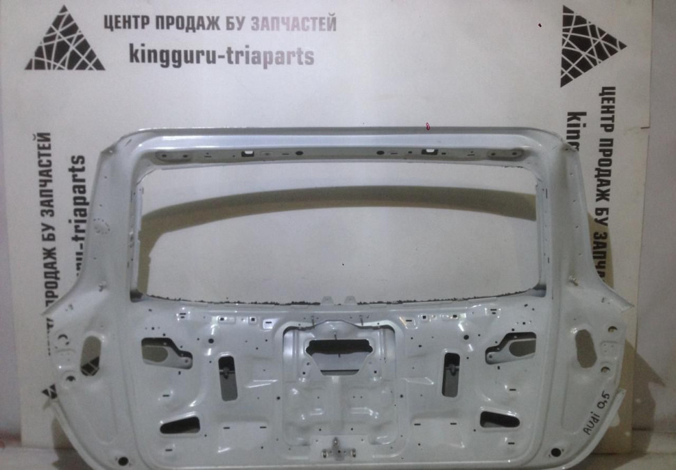 Крышка багажника Audi Q5 (09-17) oem 8R0827023C  (скл-3)