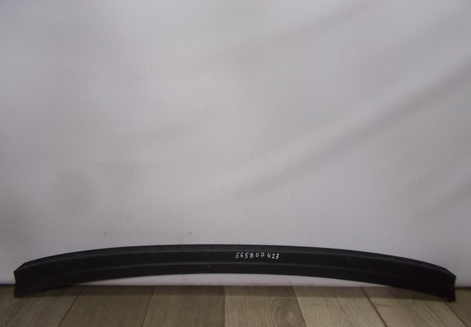 Накладка заднего бампера бу Skoda Kodiaq OEM 565807423