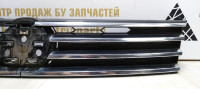 Решетка радиатора Volkswagen Touareg 2 NF рестайлинг 2014-2018 oem 7P6853651L