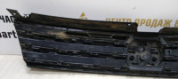 Решетка радиатора Volkswagen Touareg 2 NF рестайлинг 2014-2018 oem 7P6853651L