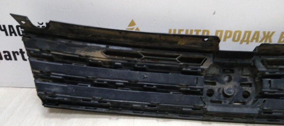 Решетка радиатора Volkswagen Touareg 2 NF рестайлинг 2014-2018 oem 7P6853651L Решетка радиатора Volkswagen Touareg 2 NF рестайлинг 2014-2018 oem 7P6853651L