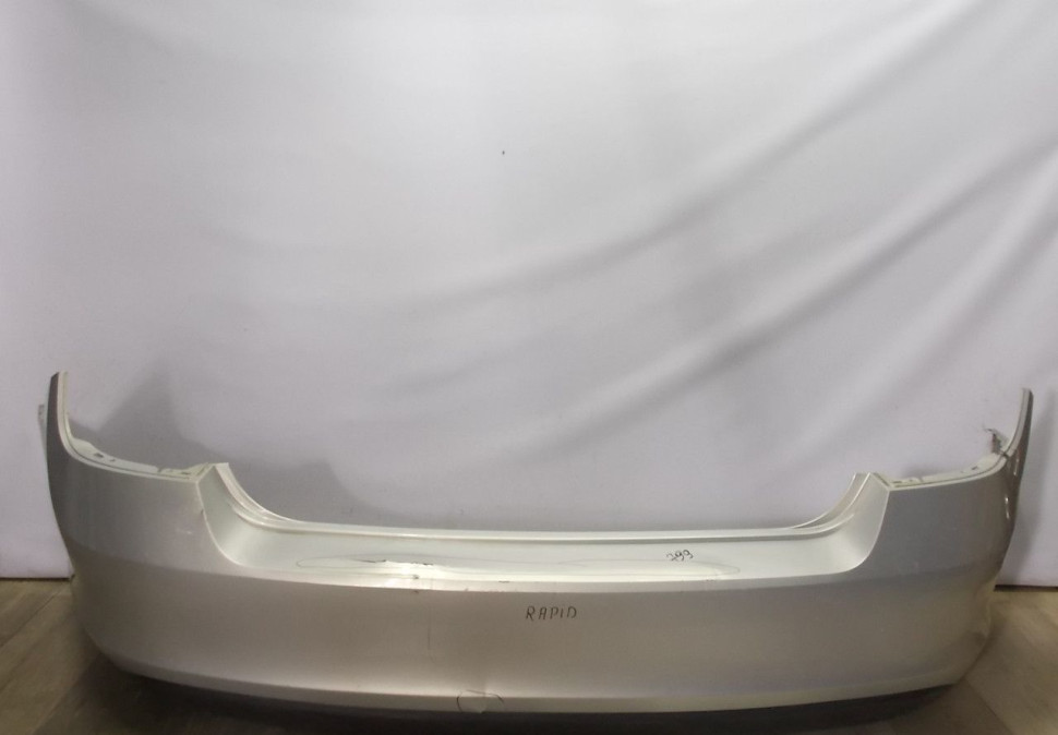 Бампер задний бу Skoda Rapid OEM 60U807421B (В)