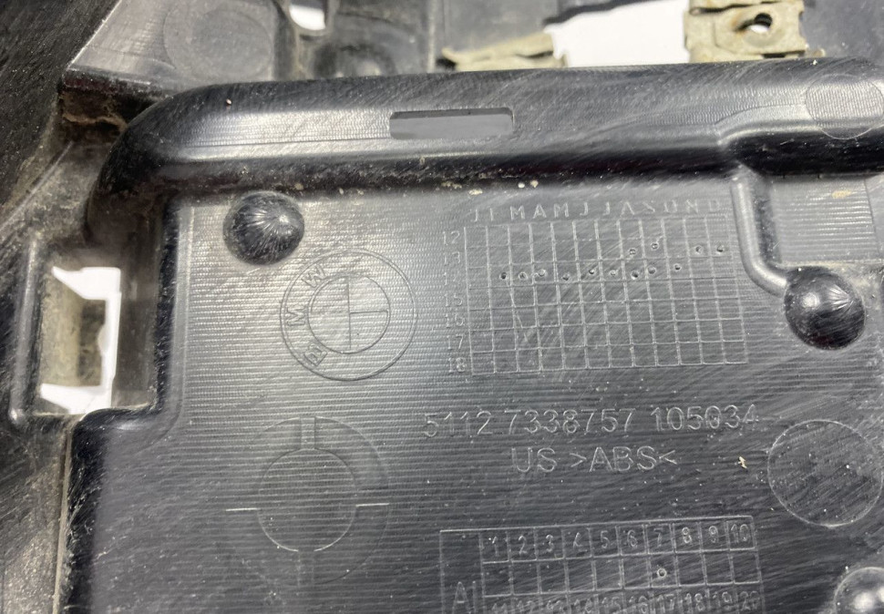 Кронштейн заднего бампера левый BMW X3 F25 рестайлинг OEM 51127338757 Кронштейн заднего бампера левый BMW X3 F25 рестайлинг OEM 51127338757