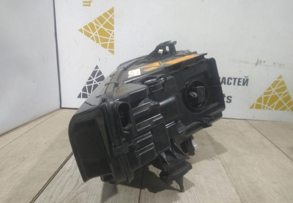 Фара лазерная правая бу BMW X7 G07 OEM 63119852956 Фара лазерная правая бу BMW X7 G07 OEM 63119852956