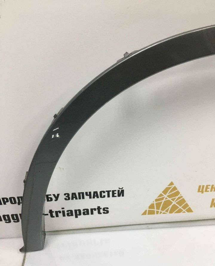 Молдинг крыла передний правый BMW X5 F15 OEM 51177308062 Молдинг крыла передний правый BMW X5 F15 OEM 51177308062