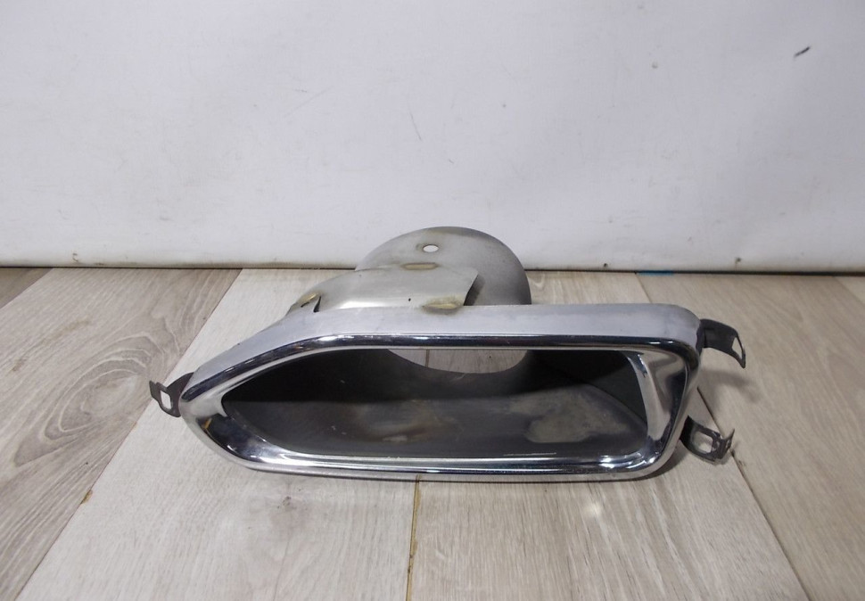 Насадка глушителя левая бу BMW 7 G11 OEM 51128061185