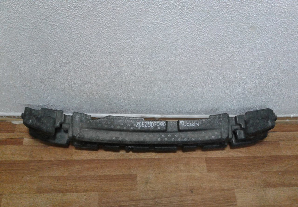Абсорбер переднего бампера Hyundai Tucson 3 (15>) oem 86520D7000