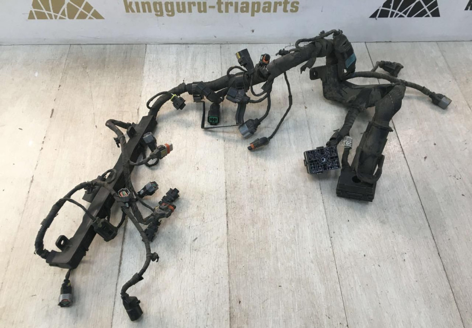 Проводка двигателя Kia Ceed 1 2006-2012 OEM 914001H030