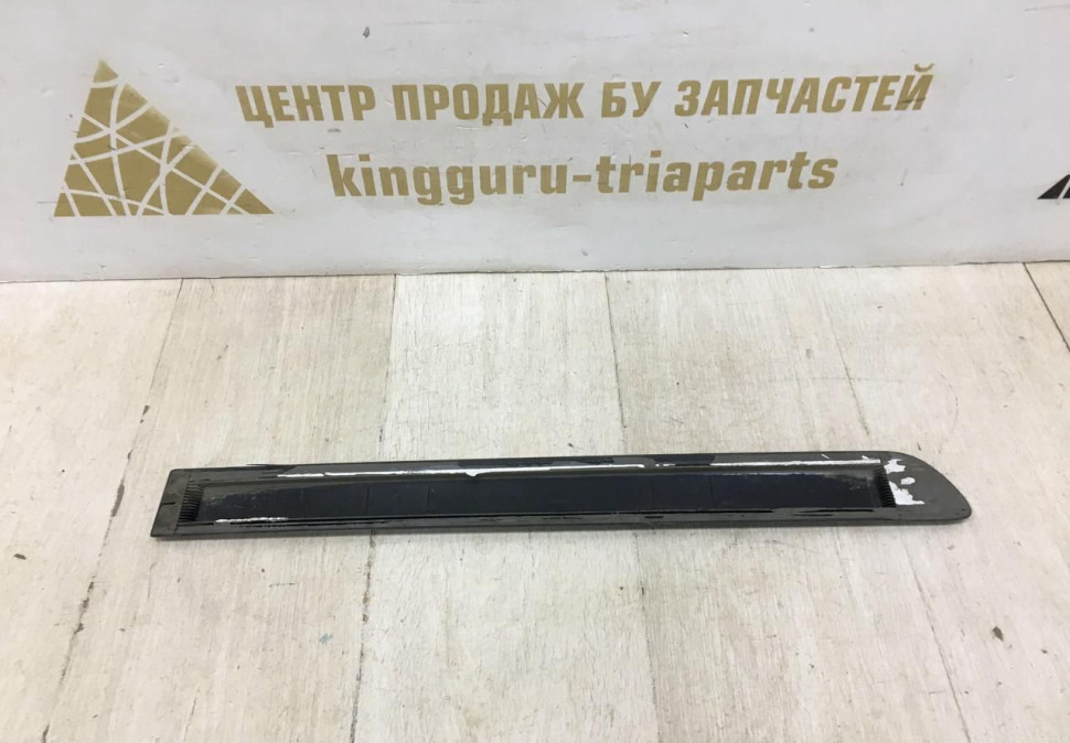 Молдинг двери задний левый Skoda Yeti OEM 5L0853753
