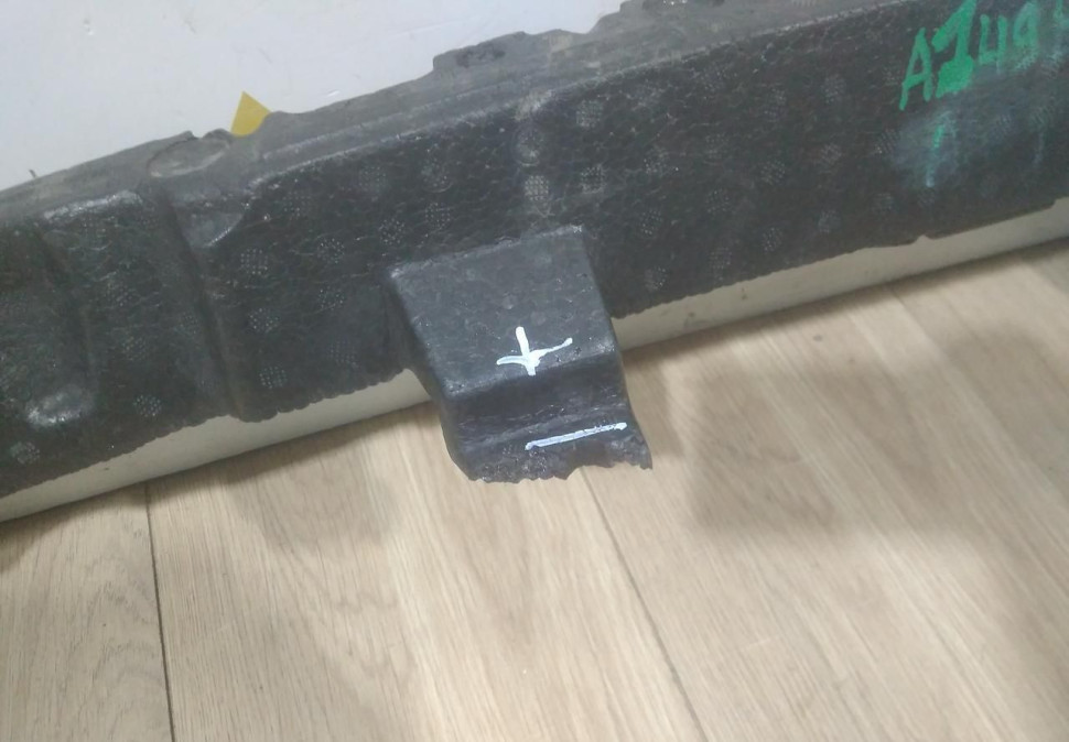 Абсорбер переднего бампера бу BMW X7 G07 M-Pack OEM 51118070172 Абсорбер переднего бампера бу BMW X7 G07 M-Pack OEM 51118070172