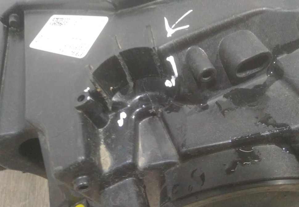 Фара галоген правая бу Skoda Karoq OEM 57B941016A