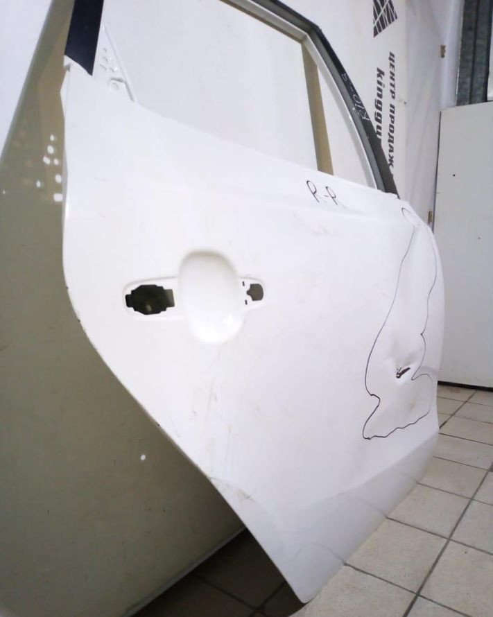Дверь задняя правая Hyundai i30 oem 770042L010 (скл-3) Дверь задняя правая Hyundai i30 oem 770042L010 (скл-3)